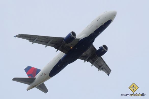 Airbus A320-211